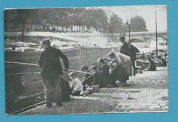 CPA LES BERGES DE LA SEINE Les Pêcheurs Parisiens PARIS - Die Seine Und Ihre Ufer