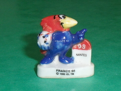 Fèves / Fève / Sports : France 98 , Footix Bornes 1998 P 20 , 1995 ,  Nantes     T124 - Sports