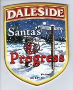 DALESIDE BREWERY (HARROGATE, ENGLAND) - SANTA'S PROGRESS - PUMP CLIP FRONT - Insegne