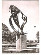 Deutschland - Berlin - Spandau - Falkenseer Platz - Der Netzwerfer - Skulptur - Spandau