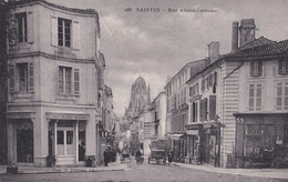 Rue Alsace Lorraine, Animée, Véhicules Anciens, Vieux Commerces..... - Saintes