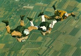 Paracadutismo - Paracadutisti, Parachutisme - Paras, Parachuting - Paratroopers, Fallschirmspringen - Fallschirmjager - Parachutisme