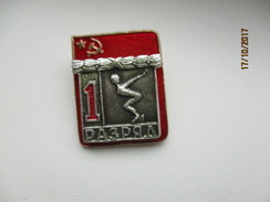 RUSSIA USSR ,  DIVING ,   1st CLASS SPORTSMAN PIN BADGE , 0 - Tauchen