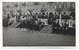 FOTO PARATA MILITARE ON SALUTO DAVANTI A RAPPRESENTANZA MILIZIA FASCISTA - FOTO MODERNA ALESSANDRIA - NV FP - Autres & Non Classés