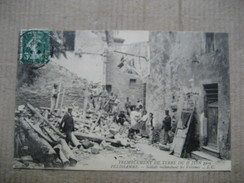 BOUCHES DU RHONE  13  PELISSANNE   TREMBLEMENT DE TERRE DU 11 JUIN 1909 - SOLDATS RECHERCHANT LES VICTIMES   ANIME   TTB - Pelissanne