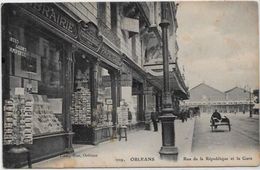 CPA Orléans Loiret Devanture De Commerce Librairie écrite Marchand De Cartes Postales - Orleans