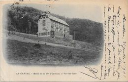 CPA Vic Sur Cère Cantal Auvergne Circulé - Autres & Non Classés