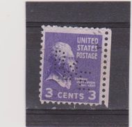 ETATS - UNIS     1938  Perforés  Y.T. N° 372  Oblitéré - Perforados