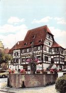 CPSM 67 DAMBACH LA VILLE FONTAINE DE L OURS HOTEL DE LA COURONNE    Grand Format 15 X 10,5 - Dambach-la-ville