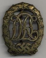 WK II Anstecknadel Reichssportabzeichen Bronze I-II - Oorlog 1939-45