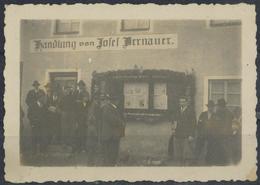 NS-JUDAIKA WK II - Foto (5,5cm X8 Cm) Mit Propaganda-Schaukasten D. STÜRMER Mit JUDENHETZE An Der Wand D. Handlung Josef - Jodendom