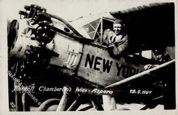 Flugzeug Vor 1945 Ankunft Chamberlin Wien-Aspern Foto AK I-II Aviation - Andere & Zonder Classificatie