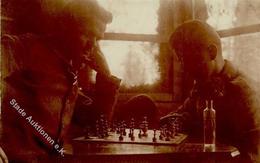 SCHACH - Foto-Ak - WK I - 2 Soldaten Spielen Schach I-II - Echecs