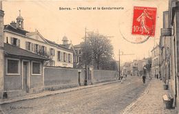 92-SEVRES- L'HÔPITAL ET LA GENDARMERIE - Sevres