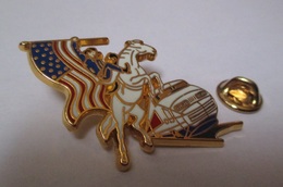 Pin's SNCF / TGV - USA (signé Ballard Doré Or Fin Texas) Hauteur: 3,7 Cm - Version Cheval Blanc - TGV