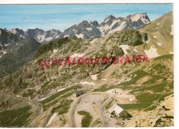 73- LE COL DU GALIBIER - LA DESCENTE VERS LE COL DU LAUTARET -EN FOND LE MASSIF DE L' OISANS -1982 - Sonstige & Ohne Zuordnung