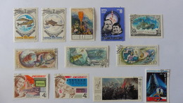 Russie :12 Timbres Oblitérés - Collections