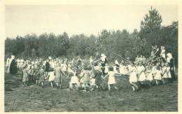 RAVELS - O.L. Vrouw Van De Kempen - Een Speelplein In De Kinderlust - Ravels