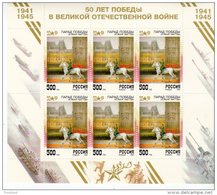 RUSSIE - 1995 - N° 6116 A ** Parade De La Victoire  (miniature Sheets) - Blocs & Hojas