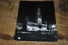 96- Bruxelles, Illumination Hotel De Ville - 1965 - Cafés, Hôtels, Restaurants