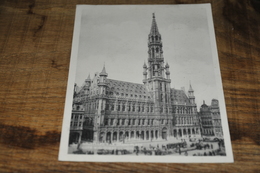 100- Bruxelles, La Grand Place - 1932 - Squares