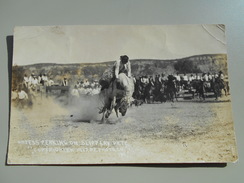 ETATS-UNIS JESS PERKINS ON SLIPPERY PETE  COPYRIGHTER 1917 P. F. PHOTO CO. INC HORSE CHEVAUX RODEO BULLRIDER - Autres & Non Classés