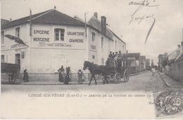 REPRODUCTION . CONDE SUR VEGRE (78) Arrivée De Voiture (dilligence) Du Chemin De Fer (Epicerie /Grainerie/ Tabac Chérot) - Sonstige & Ohne Zuordnung