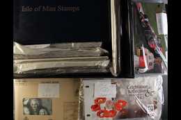 8400 ISLE OF MAN 2000-2009 PRESENTATION PACK COLLECTION. An ALL DIFFERENT Collection Of Presentation Packs, Highly Compl - Other & Unclassified