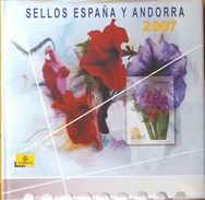 2007-AÑO COMPLETO. ESPAÑA Y ANDORRA EN LIBRO-ÁLBUM  SERVICIO FILATÉLICO DE CORREOS.( Sin Pruebas ) - Ganze Jahrgänge