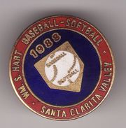 Pin's BASEBALL -- SOFTBALL -- SANTA CLARITA VALLEY 1988   ( USA -- CALIFORNIE ) - Baseball