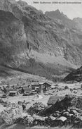 GUTTANNEN → Wanderer Vor Dem Dorf Mit Den Gelmenhörner, Ca.1920 - Guttannen