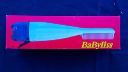 BELLE BOITE CARTON PUBLICITAIRE BABYLISS-LE PEIGNE SOUFFLANT- REF. 700/603- COIFFURE COIFFEUR - Accesorios