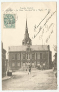 ROISEL (80 - Somme) La Place De L'Hôtel De Ville Et L'Eglise - Roisel