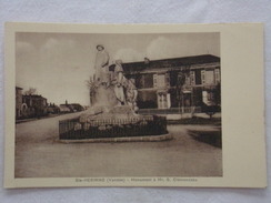 SAINTE-HERMINE - Monument à Mr G. CLÉMENCEAU  - CPA - CP - Carte Postale - Sainte Hermine