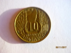 Madagascar: 10 Francs 1953 - Madagaskar