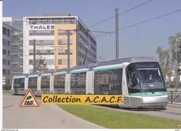 Tramway Sur Pneus STE 6 Alstom (T6 RATP), à Vélizy-Villacoublay (78)  - - Velizy