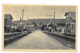 AUBIERE  (cpa 63)  Avenue De Clermont-Ferrand  -    - L 1 - Aubiere