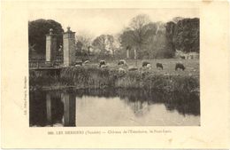 85/ CPA - Les Herbiers - Chateau De L'Etenduère, Le Pont Levis - Les Herbiers