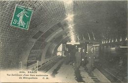 B-17.647 :  METRO. GARE SOUTERRAINE - Métro