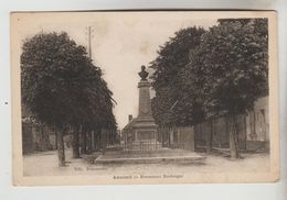 CPSM AUNEUIL (Oise) - Monument Boulanger - Auneuil