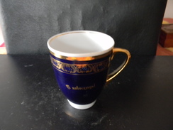 TASSE BLEUE ET OR ORIGINE RUSSE 12 X 14 CM 290 GR - Other & Unclassified