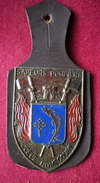 INSIGNE POMPIERS (pucelle)     SAPEURS POMPIERS  De Joeuf Homecourt -(Meurthe Et Moselle) - Brandweer