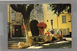 Bargemon -  Porte Romaine - Fontaine - Bargemon