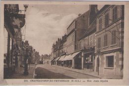 CPA 28 Eure Et Loir - CHATEAUNEUF - Rue Jean Moulin - Châteauneuf