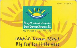 United Arab Emirates, AE-ETI-CHP-0058C, Dubai Summer Surprises (C/N "9822"), 2 Scans.  Chip : Incard - IN1 - Emirati Arabi Uniti