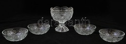 Kis üveg Tétel: 1 Db Virágmintás Díszes Kehely, Jelzés Nélkül, Apró Csorbákkal, D: 13,5 Cm, M: 13,5 Cm + 4 Db Díszes Növ - Glass & Crystal