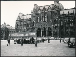 1948 Az Egyesülési Kongresszus Küldöttei, MTI-fotó, Hátulján Pecséttel Jelzett, 9×12 Cm - Autres & Non Classés