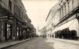 T2 1940 Szatmárnémeti, Satu Mare; Kazinczy Utca, Deutsch, Grünfeld és Dr. Fodor üzlete / Strada / Street View With Shops - Non Classés