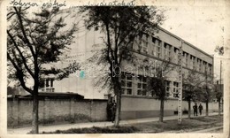 * T3 Újverbász, Elemi Iskola / School (fa) - Unclassified