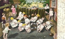 T2 Children On Chamber Pots. Bizarre Art Postcard - Unclassified